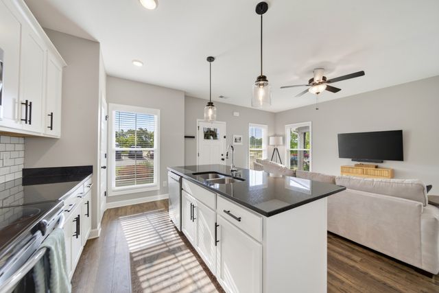 315 Twig Pvt Ct, Hendersonville, TN 37075