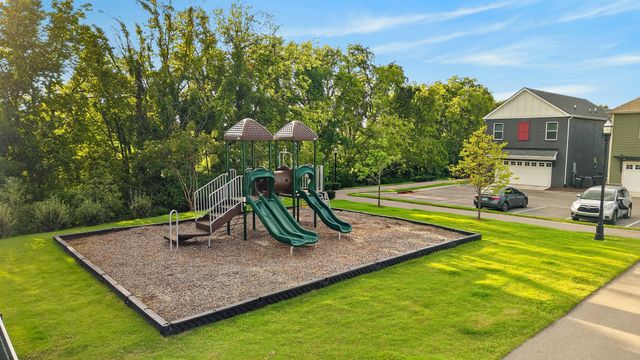 315 Twig Pvt Ct, Hendersonville, TN 37075