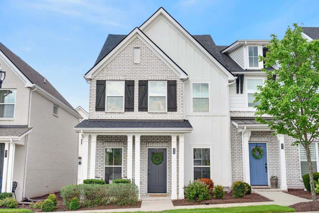 315 Twig Pvt Ct, Hendersonville, TN 37075