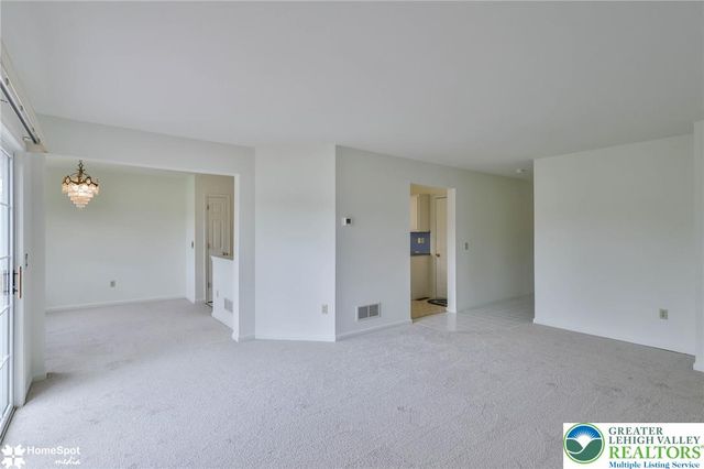 4104 Rexford Drive, Bethlehem Twp, PA 18020
