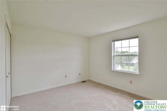 4104 Rexford Drive, Bethlehem Twp, PA 18020