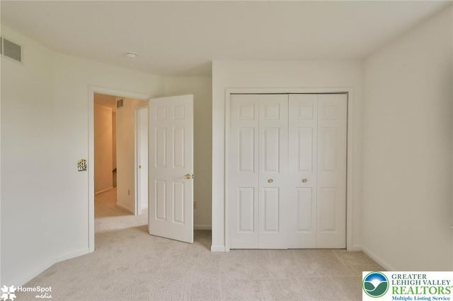 4104 Rexford Drive, Bethlehem Twp, PA 18020