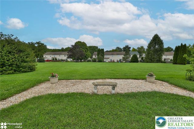 4104 Rexford Drive, Bethlehem Twp, PA 18020