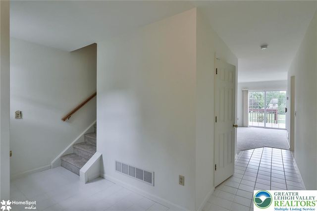 4104 Rexford Drive, Bethlehem Twp, PA 18020
