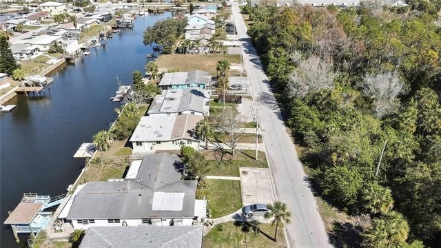 12527 1ST ISLE, Hudson, FL 34667
