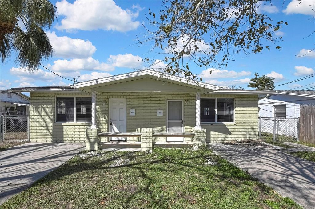 Image 2 of property listing at 12527 1ST ISLE, Hudson, FL 34667