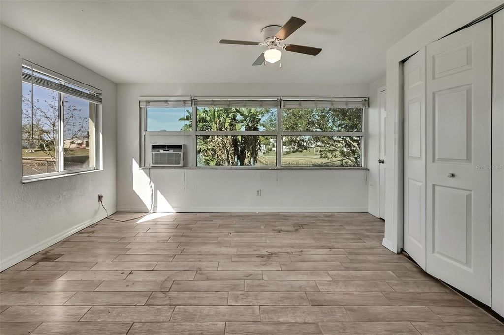 Image 23 of property listing at 12527 1ST ISLE, Hudson, FL 34667