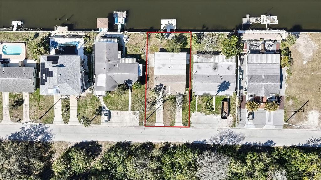 Image 68 of property listing at 12527 1ST ISLE, Hudson, FL 34667