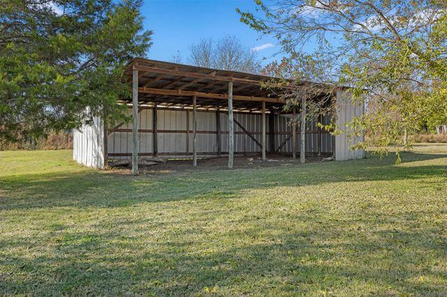 400 W Main Street, Fayetteville, TX 78940