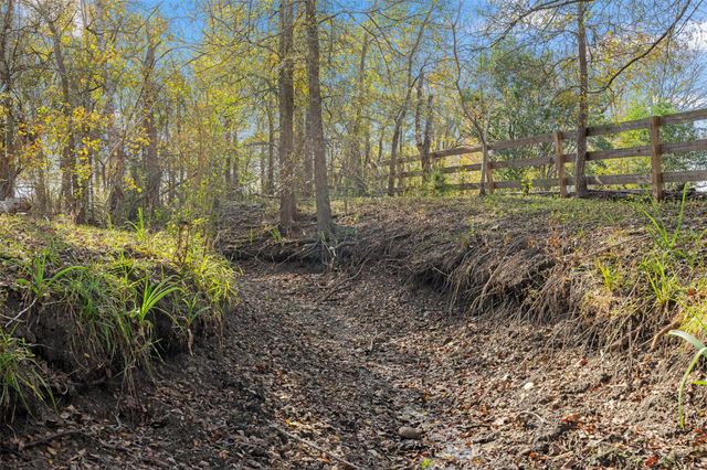 400 W Main Street, Fayetteville, TX 78940