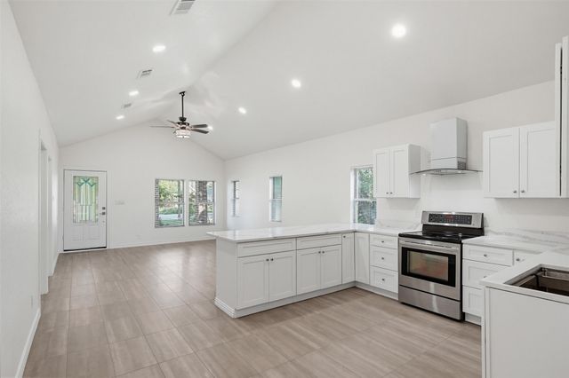 3015 Elinor Street, Fort Worth, TX 76111