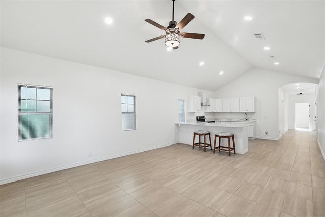 3015 Elinor Street, Fort Worth, TX 76111