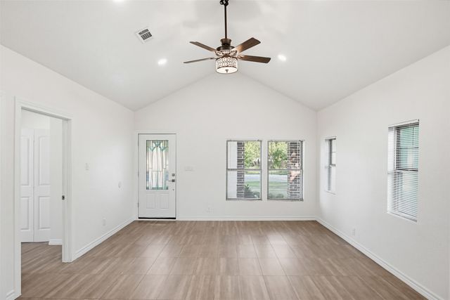 3015 Elinor Street, Fort Worth, TX 76111