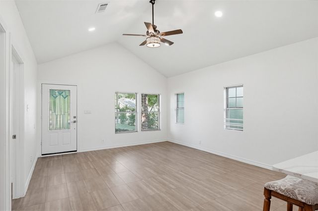 3015 Elinor Street, Fort Worth, TX 76111