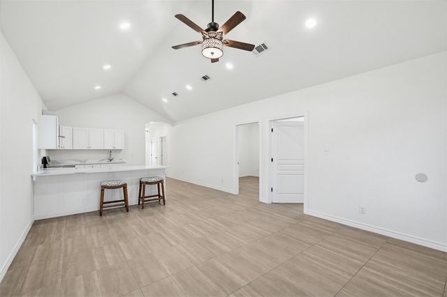 3015 Elinor Street, Fort Worth, TX 76111