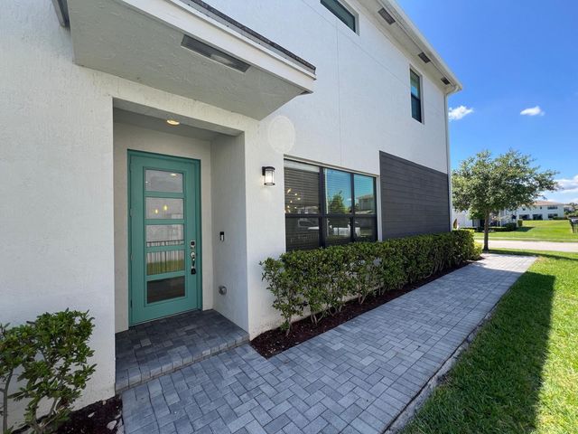 8807 Antarus Drive, Lake Worth, FL 33467
