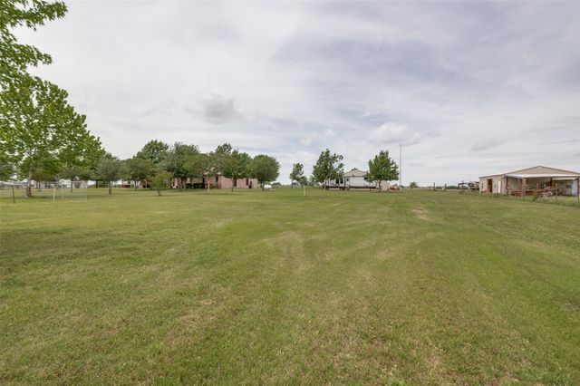 4125 Fm 813, Waxahachie, TX 75165