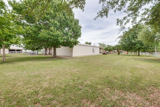 4125 Fm 813, Waxahachie, TX 75165
