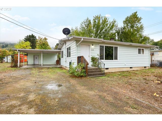 1048 SEELEY St, Myrtle Creek, OR 97457