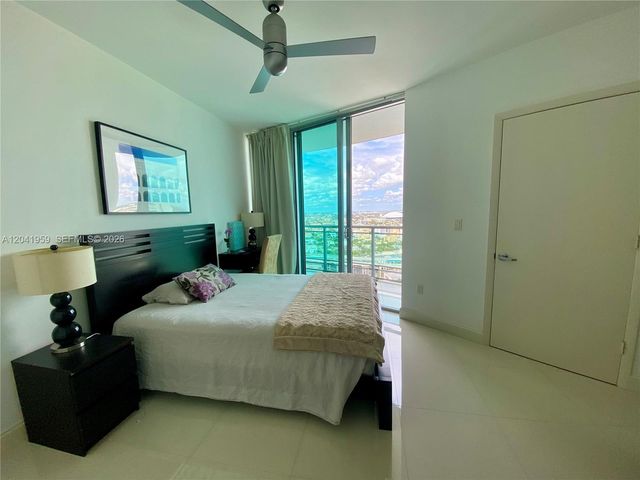350 S Miami Ave 3813, Miami, FL 33130