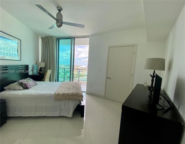 350 S Miami Ave 3813, Miami, FL 33130