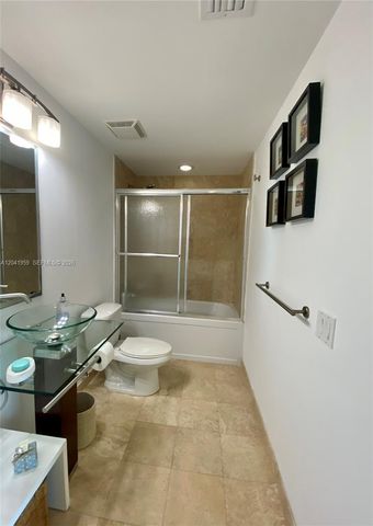 350 S Miami Ave 3813, Miami, FL 33130