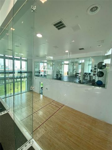 350 S Miami Ave 3813, Miami, FL 33130
