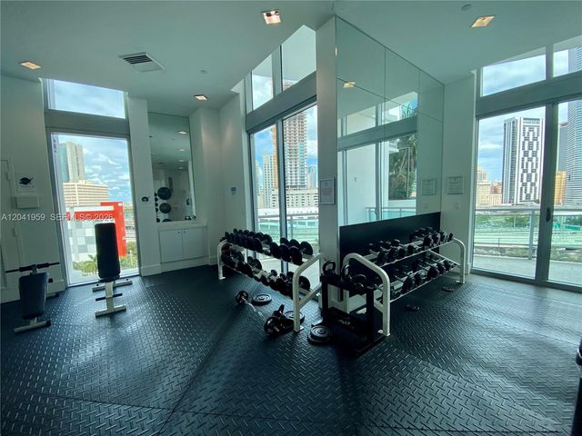 350 S Miami Ave 3813, Miami, FL 33130