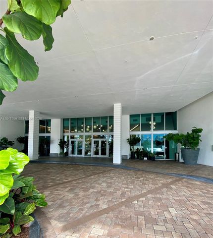 350 S Miami Ave 3813, Miami, FL 33130