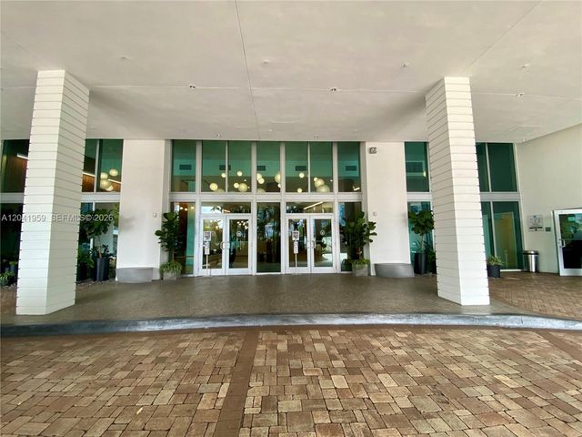 350 S Miami Ave 3813, Miami, FL 33130