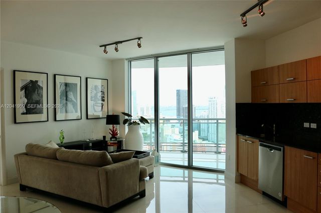 350 S Miami Ave 3813, Miami, FL 33130