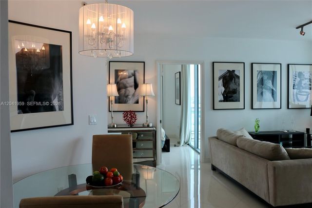350 S Miami Ave 3813, Miami, FL 33130