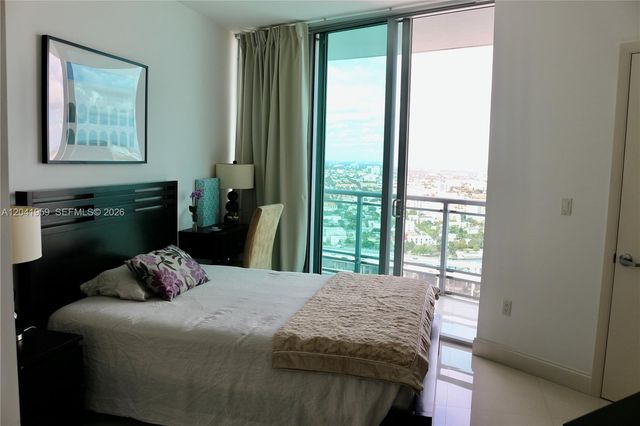350 S Miami Ave 3813, Miami, FL 33130