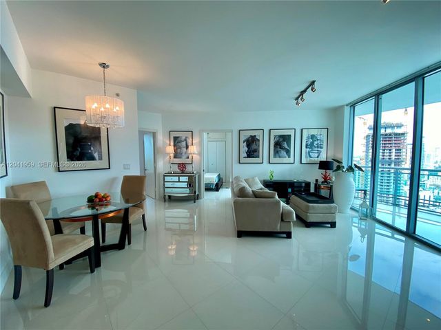 350 S Miami Ave 3813, Miami, FL 33130