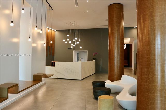 350 S Miami Ave 3813, Miami, FL 33130