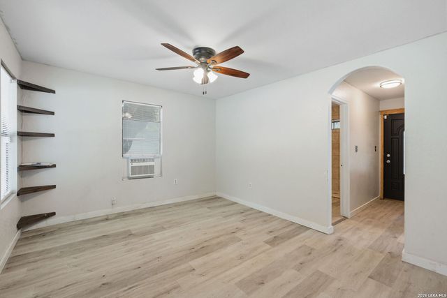210 Bensdale, Pleasanton, TX 78064