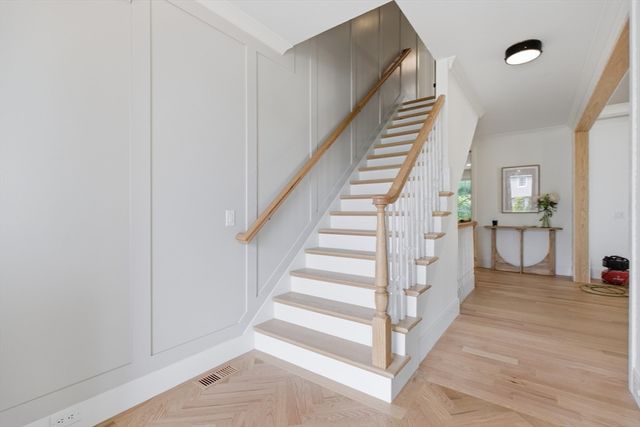17 Whiting Way, Needham, MA 02492