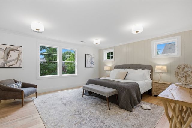 17 Whiting Way, Needham, MA 02492