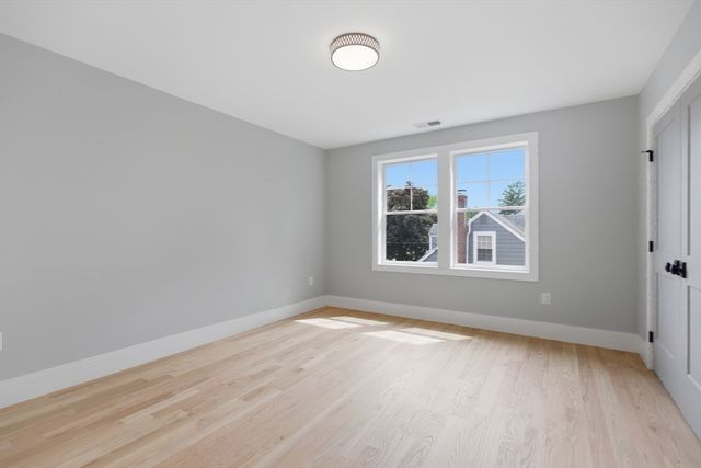 17 Whiting Way, Needham, MA 02492