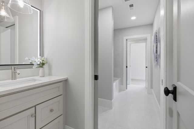 17 Whiting Way, Needham, MA 02492
