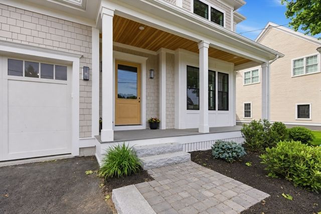 17 Whiting Way, Needham, MA 02492