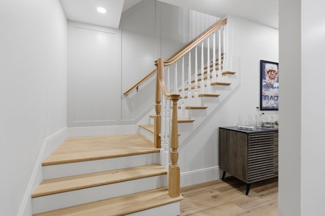 17 Whiting Way, Needham, MA 02492