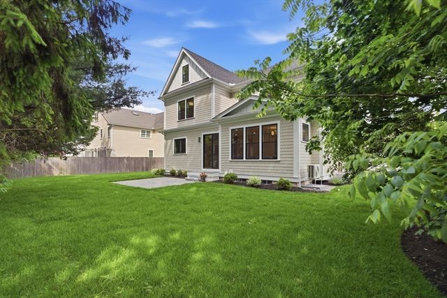 17 Whiting Way, Needham, MA 02492