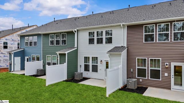 542 W Norvell Court, Spartanburg, SC 29307