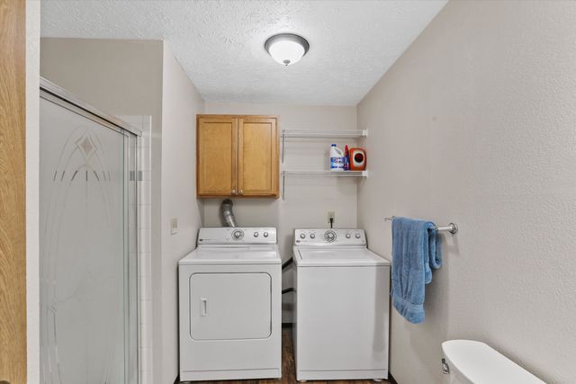938 E Calkins Dr, Spokane, WA 99208