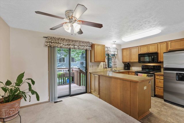 938 E Calkins Dr, Spokane, WA 99208