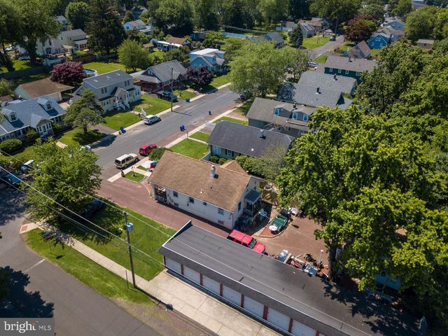 465 SPRINGDALE AVE, Hatboro, PA 19040