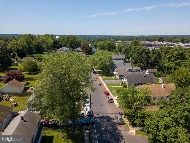 465 SPRINGDALE AVE, Hatboro, PA 19040