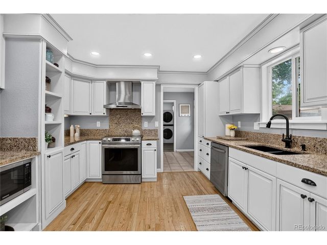 8897 W Woodard Dr, Lakewood, CO 80227