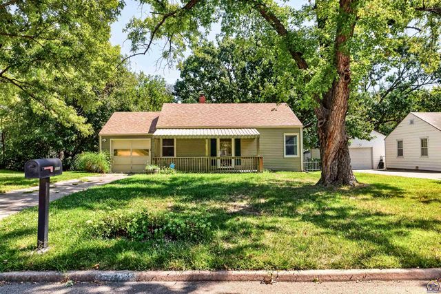 2218 SW Seabrook AVE, Topeka, KS 66614